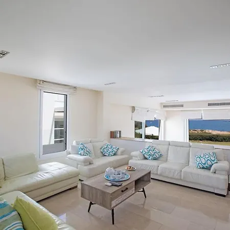 Beachfront Close To Protaras, 1271 Вилла Протарас