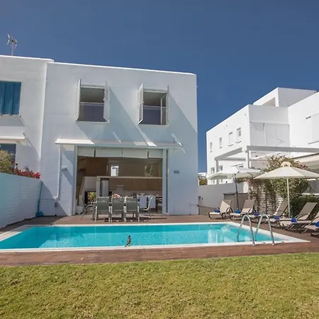 Beachfront Close To Protaras, 1271 Vilă *